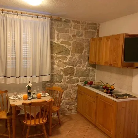 Lovely Mali Raj Feriehus *