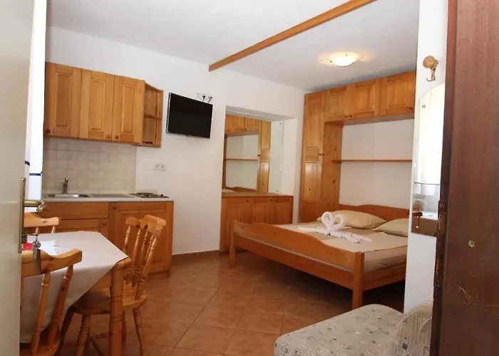 Vikendica Lovely Mali Raj *